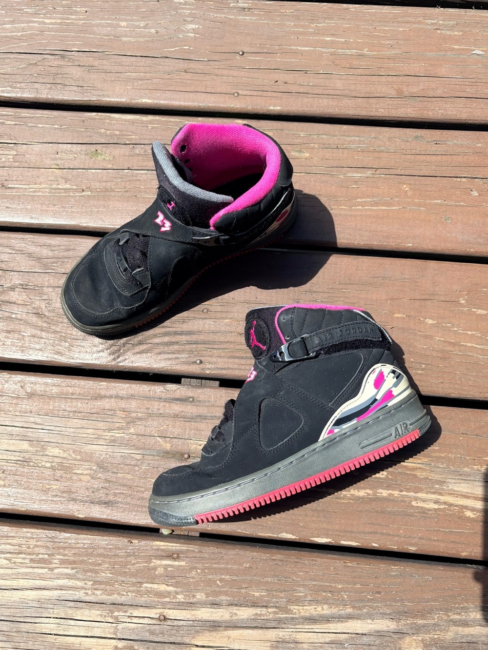 Nike Air Jordan Force Fusion 8 Sneakers Black/Vivid Pink Size 5.5Y / Women’s 7